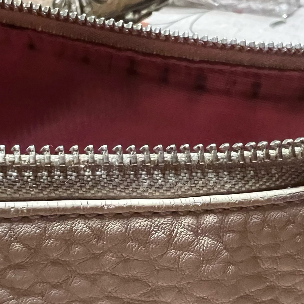 Coach Cream Leather Shoulder Bag - Picture 11 of 16
